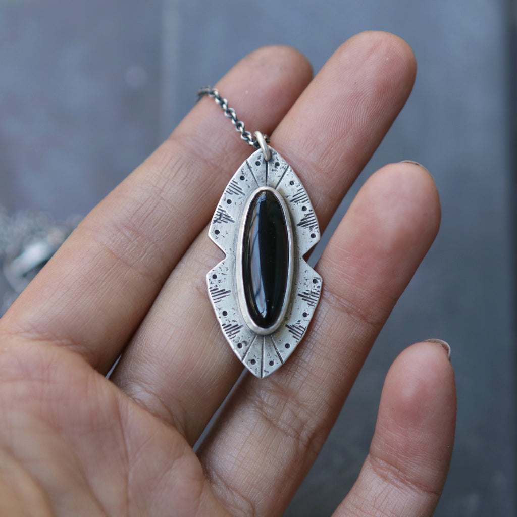 Rogue River Necklace in Onyx